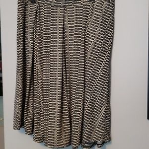 Black and cream LulaRoe Madison Skirt